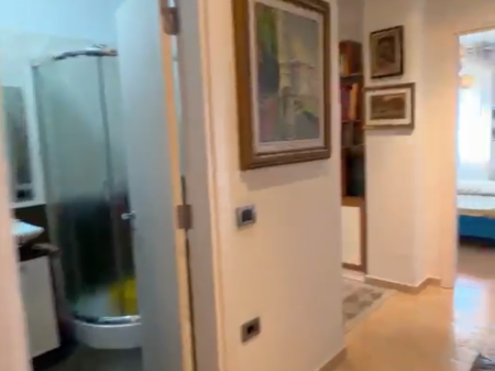 Apartament 2+1+2 per shitje Perballe me Deliorgjin !