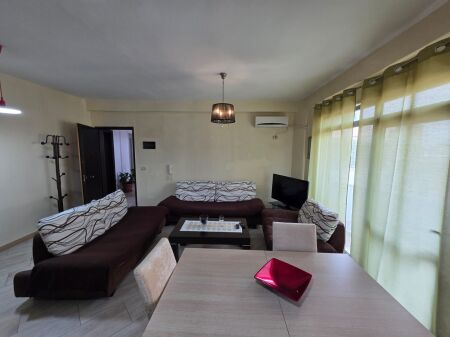 Rent | Apartament 1 + 1 | Fresku | 330 €/month