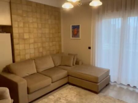 Sale | Apartament 1 + 1 dhe Garsoniere | 9 Katëshet | 350000 €