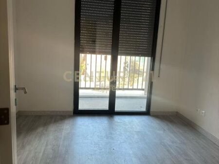 AFFITTIAMO APPARTAMENTO 1+1 PER UFFICIO AL NUOVO BOULEVARD!