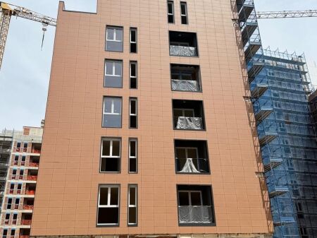 Shitet apartament 2+1+2