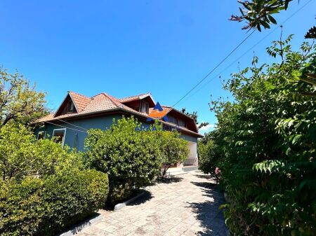 SHITET SHTEPI PRIVATE 1300M2 "AFER INSTITUTIT" 260000 EURO