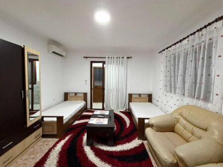 Qera | Garsoniere | Rruga Jorgo Plaku | 300 €/muaj