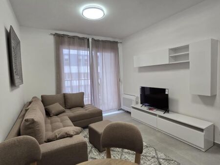 Jepet me qira apartament 1+1