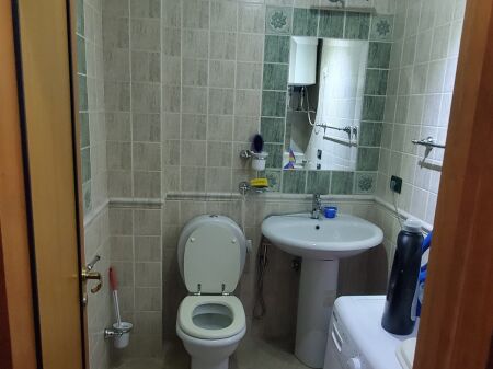 🏡 Jepet me qera apartament 2+1 – Pazari i Ri