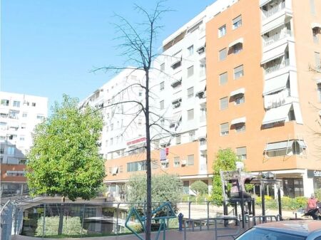 ## 🏢 Ambient Biznesi për Shitje – Rruga e Dibrës | Kompleksi Ori