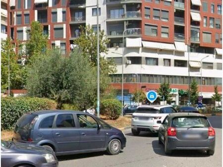 SHESIM AMBIENT BIZNESI NE RRETHIN E ASTIRIT!