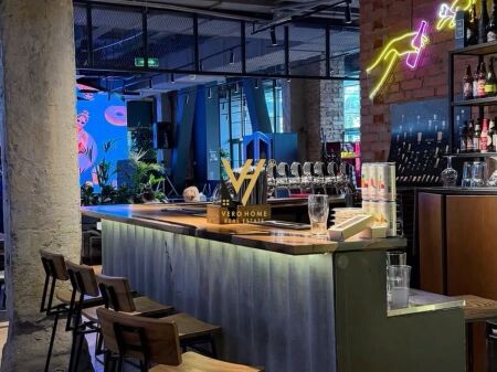 BAR-CAFE FOR RENT AT DRY LAKE, AT FZ 150,000 LEKE
