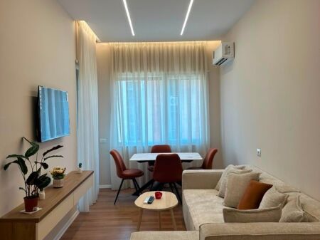 Apartament 1+1 per shitje Spitali Amerikan 3 !