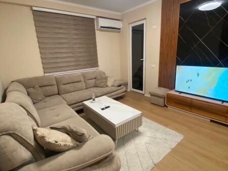 🏡 Affittasi super appartamento 2+1+2+Posto Auto a Yzberisht
