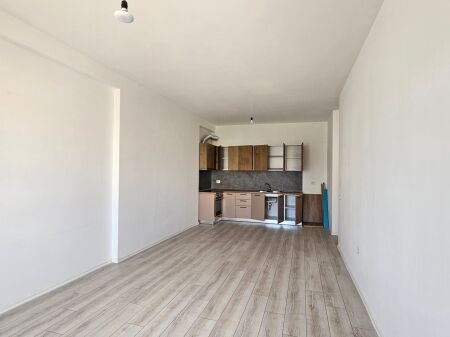 FOR RENT APARTMENT 2+1+2 WC – GRAND GALERI, YZBERISHT (Empty) price 45,000 leke