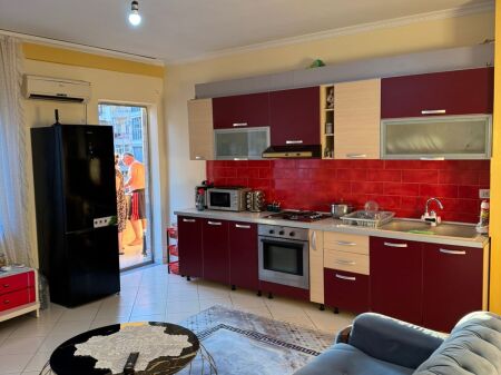 For rent 2+1+2 Astir at Famed Main road 500 thousand lek