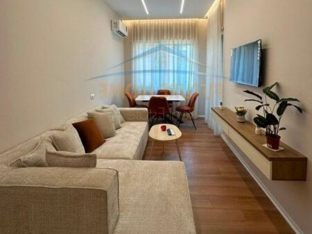Shitet, Apartament 1+1, Henke Residence