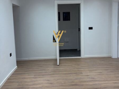 JEPET ZYRE 60 M2 ME QIRA TE KOMUNA E PARISIT 55.000 LEKE