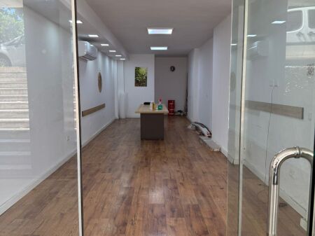 Business unit for sale on Dritan Hoxha Street, Laprake