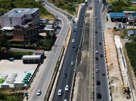  SHITET TOKË – AUTOSTRADA TIRANË–DURRËS Çmimi: 120 €/m² 