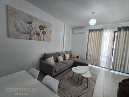 JAPIM ME QIRA APARTAMENT 2+1+2+ POST PARKIMI, TEK ASL (SPITALET)