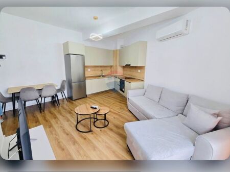 Jepet me qira apartament 1+1 tek Kompleksi Kaimi