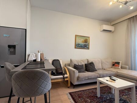 Appartamento 1+1 in vendita a Xhamllik vicino all'ospedale n.5
