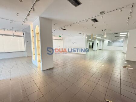 Commercial Space for Rent 550 m² – “Joan of Arc” Boulevard