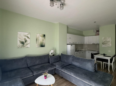 Qera | Apartament 1 + 1 | Toptani Shopping Center | 700 €/muaj