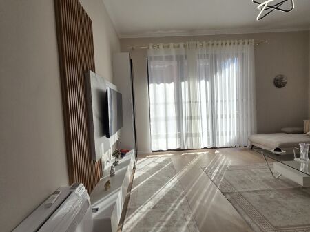 Apartment 2+1 +parking space for rent!
