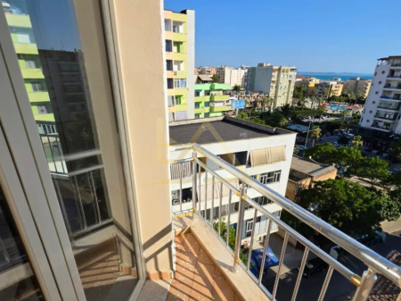 Apartament 2+1+2 për Shitje – Plazh, Durrës, pranë Postës