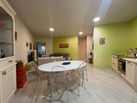 Shitet apartament 2+1+Verande+Oborr tek Kompleksi Lura 1 , Hamallaj , Gjiri i lalezit , Durres .