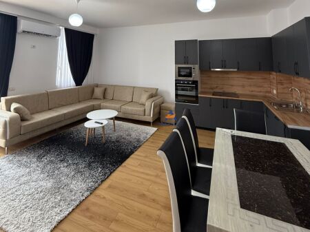 APARTMENT FOR RENT 2+1+VERANDA "UNAZA E RE" 600 EURO.
