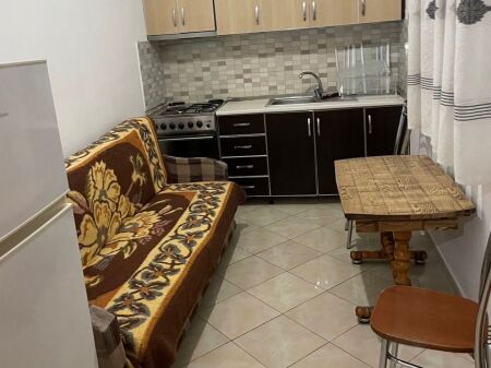 Apartament me qera 1+1 5 Maji