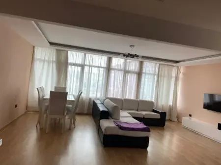 Qera | Apartament 2 + 1 | Blloku Gintash | 650 €/muaj