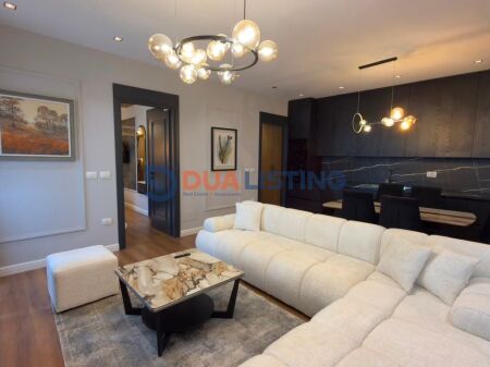 Apartment 3+1+2 for rent, Garden Building!!