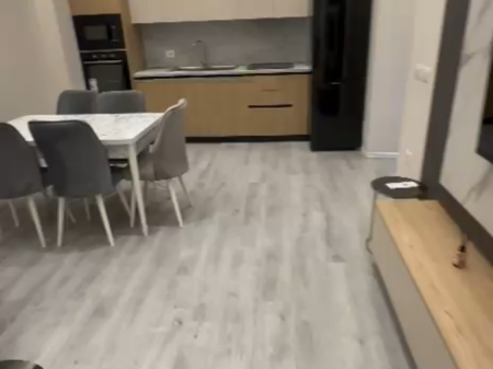 Apartament 2+1+2 per qera perballe me UET !