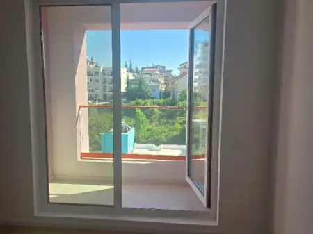 Rent | Apartament 1 + 1+Ballkon |Rezidenca Kadiu | 350 €/month