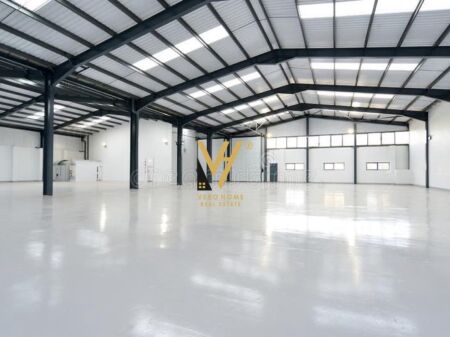 MAGAZZINO 800 M2 IN AFFITTO A KOMBINAT 260.000 LEKE