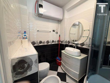 SHITET, APARTAMENT 2+1, FRESK, TIRANË