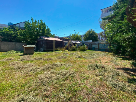 Terreno in Vendita – Kombinat, Quartiere N. 6, Tirana
