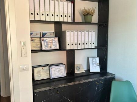 UFFICIO IN AFFITTO 1+1 VICINO ALLA STRADA DI KAVAJA !