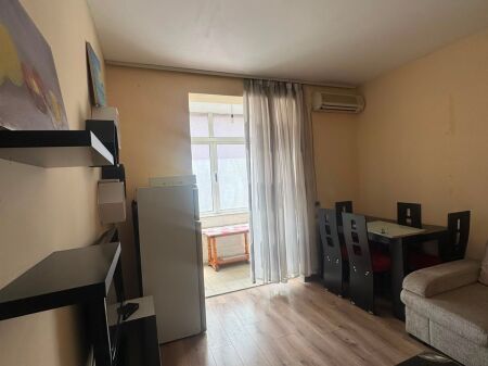 Apartament 2+1 per shitje Shkolla e Bashkuar !