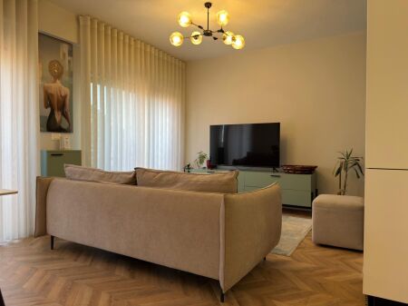 Appartamento 1+1 in vendita in Via Kavaja vicino al Centro di Tirana !