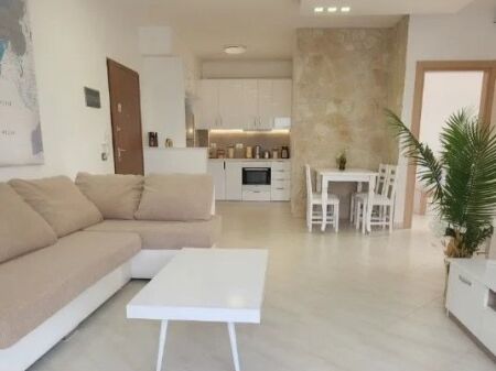 Affittasi 3+1 presso il complesso FZ Lago Secco !