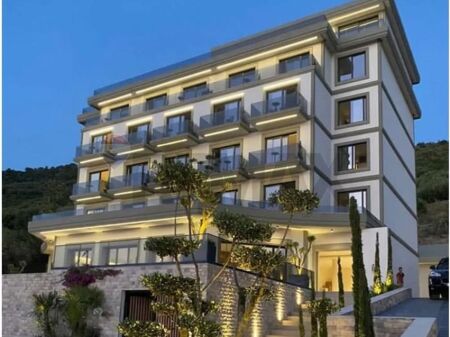 HOTEL NE SHITJE RADHIM VLORE