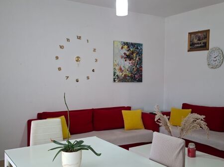 5 Maj (Concordi) Jepet 2+1 me qera