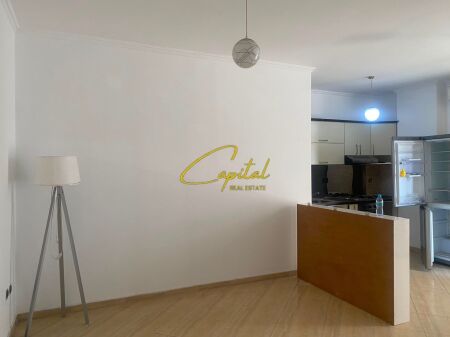BUSINESS PREMISES FOR RENT 93 M2 BLV JEAN D'ARC 700 EURO