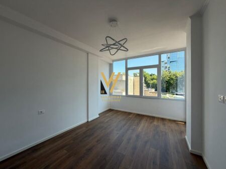 VENDESI APPARTAMENTO 1+1+BLK IN VIA DRITAN HOXHA 108.000 EURO