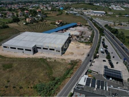 Objekt Industrial Premium për Shitje – Sukth, pranë Autostradës