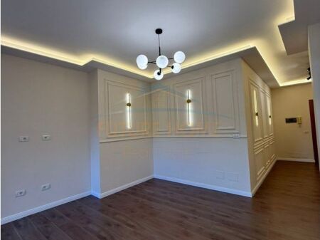 In vendita, Appartamento 1+1, Quartiere 6, Durres