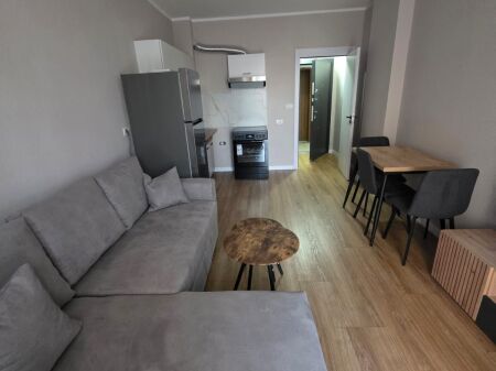 Apartament 2+1 me qera Rruga 5 Maji Tirane