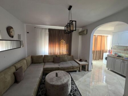 In vendita, Appartamento 1+1+balcone+Veranda, Laprake, 9.500.000 Lek