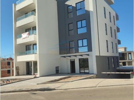 VENDO APPARTAMENTO 1+1,SARANDE